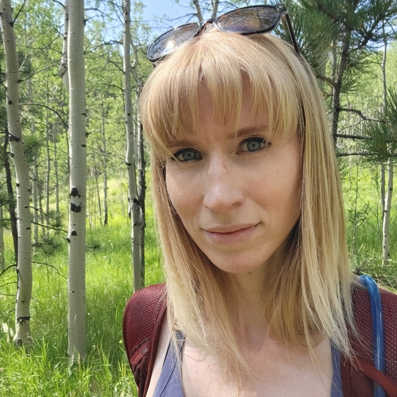 Meet your Posher, Bernadette - Picture 2 of 2